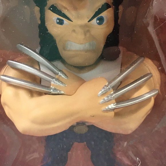 Lootcrate - Metals: Die Cast - X-Men - 4” Logan / Wolverine Figure - Used - Picture 3 of 4